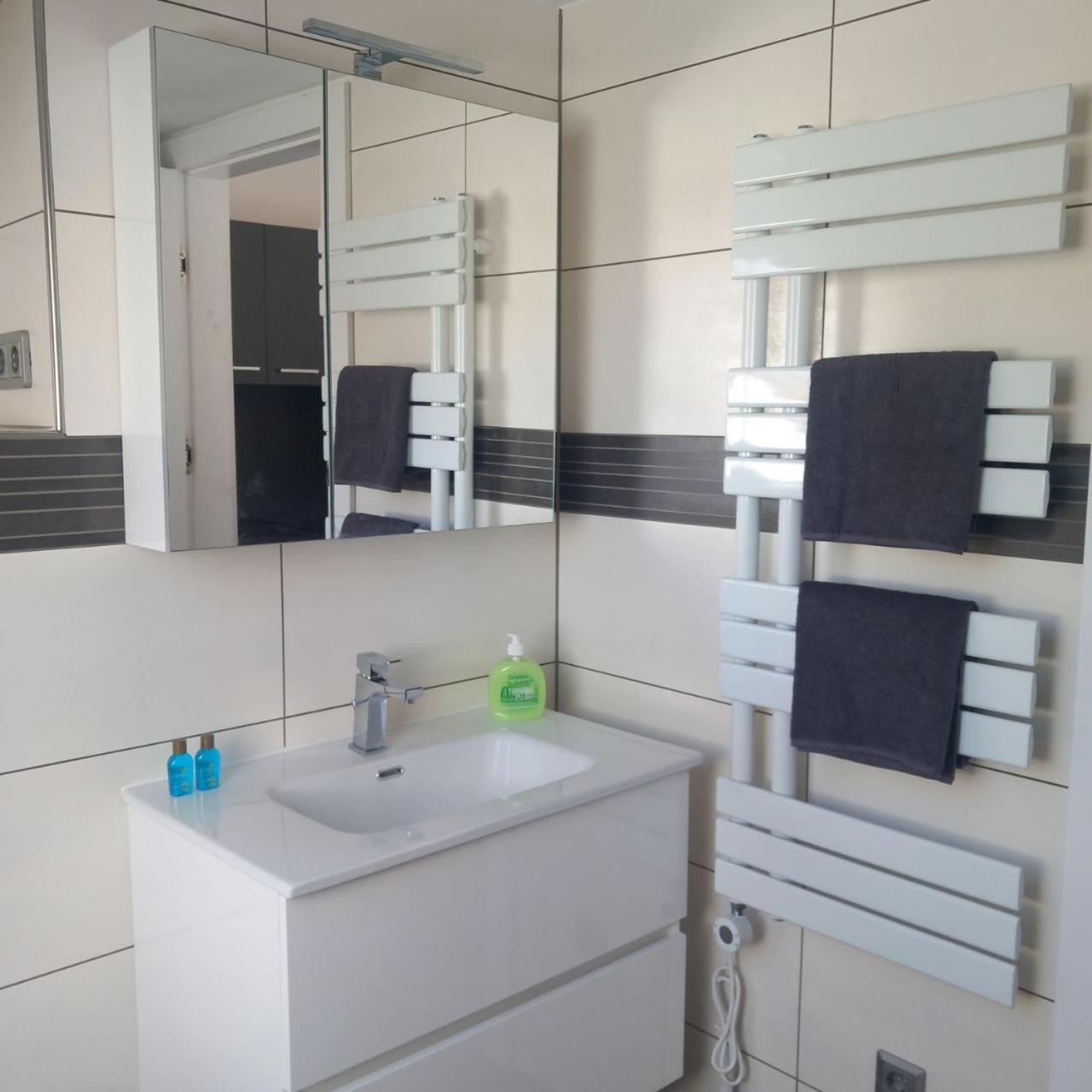 שיפלינג אם סי Blueline Apartments Am Woerthersee מראה חיצוני תמונה